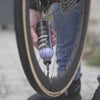 Video met een mechanieker van team Jumbo-Visma die een wiel Tubeless maakt met Dynamic Barkeeper