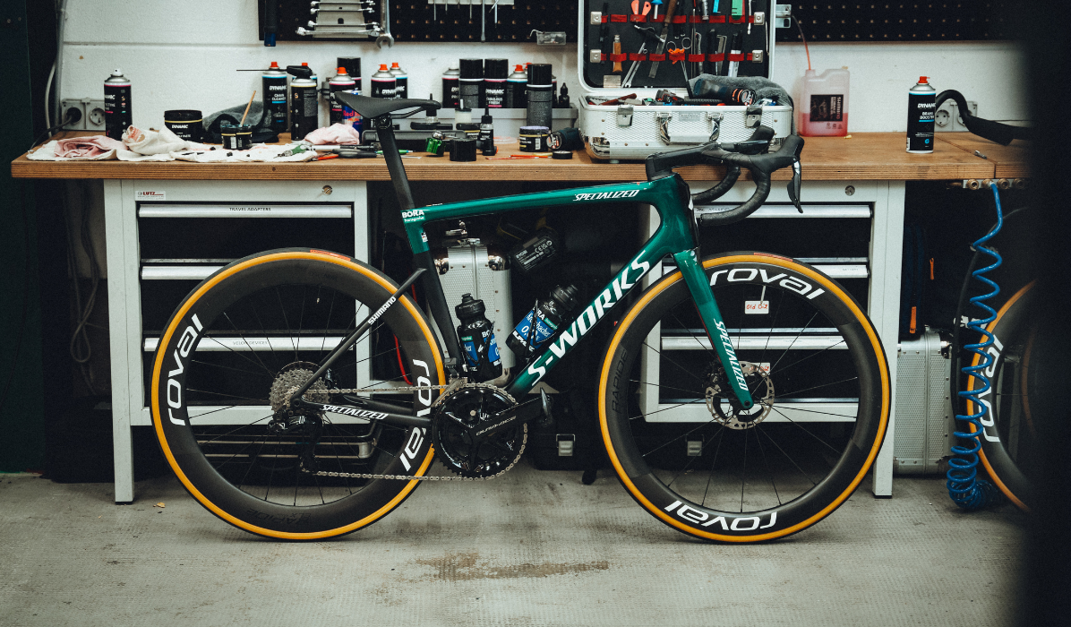 The new Specialized Tarmac SL8 Dynamic Bike Care